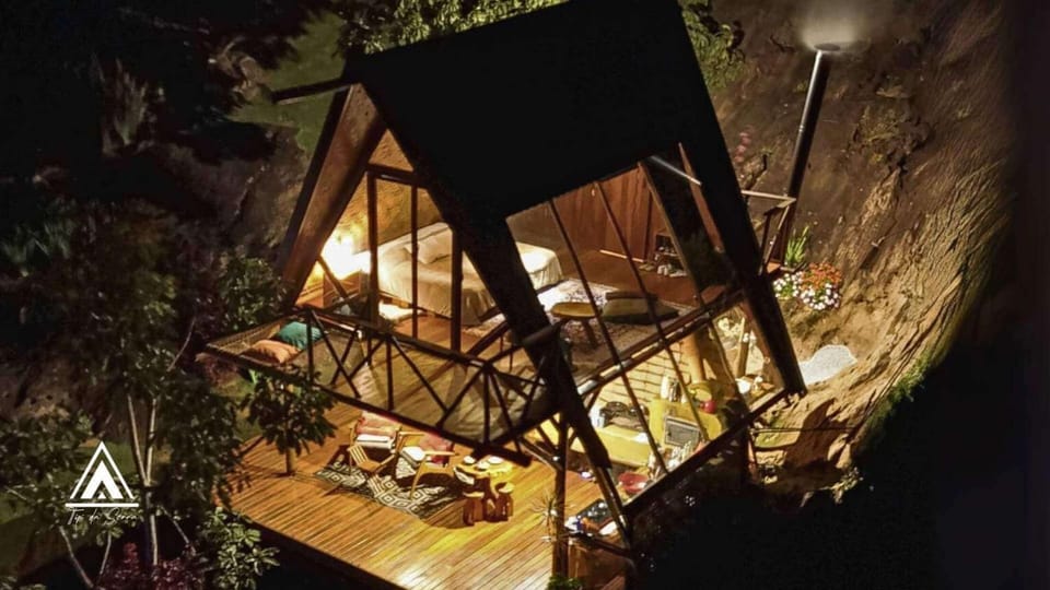 Facade/entrance, Night, View (from property/room)