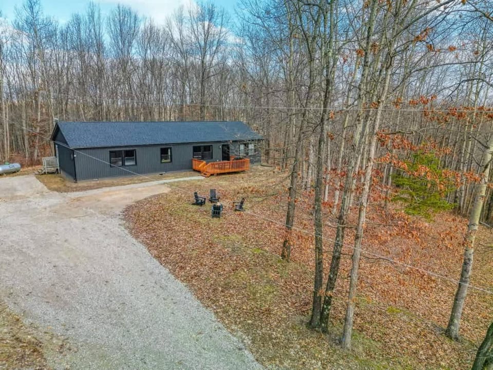 Buckingham Woods I Hocking Hills House in Ohio