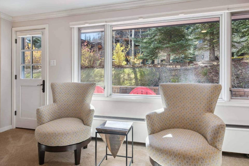 Lodge Tower 199 Two Bedroom Residence Apartment in Vail