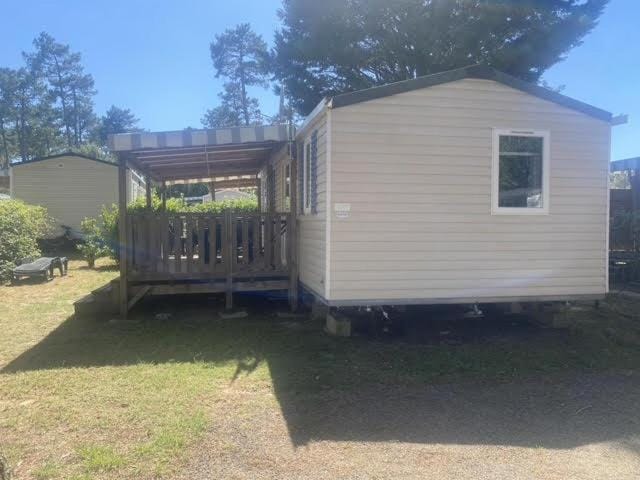 Mobil Home Casita 6-8 personnes, 3 chambres Campground/ 
RV Resort in Saint-Julien-en-Born