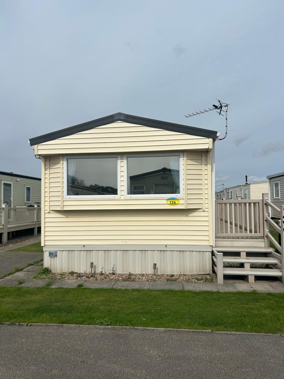 2 Bedroom Caravan 6 Birth The Wolds Ingoldmells Skegness - No pets free WiFi Campground/ 
RV Resort in Ingoldmells
