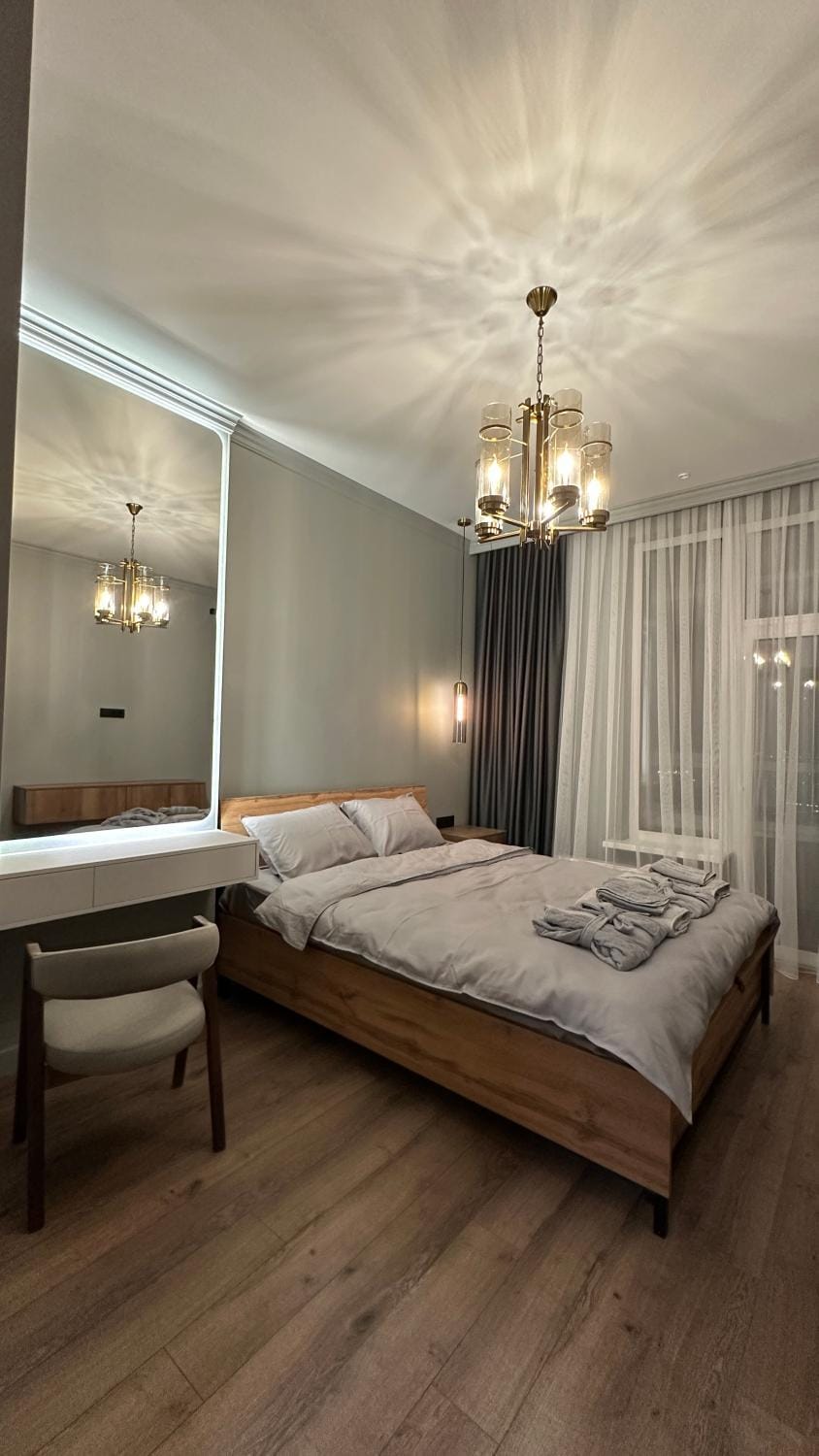 Bed, Bedroom, towels