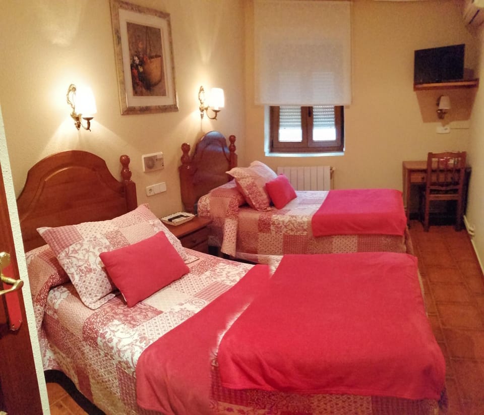 Hostal Mizmaya Bed and Breakfast in Cantabria