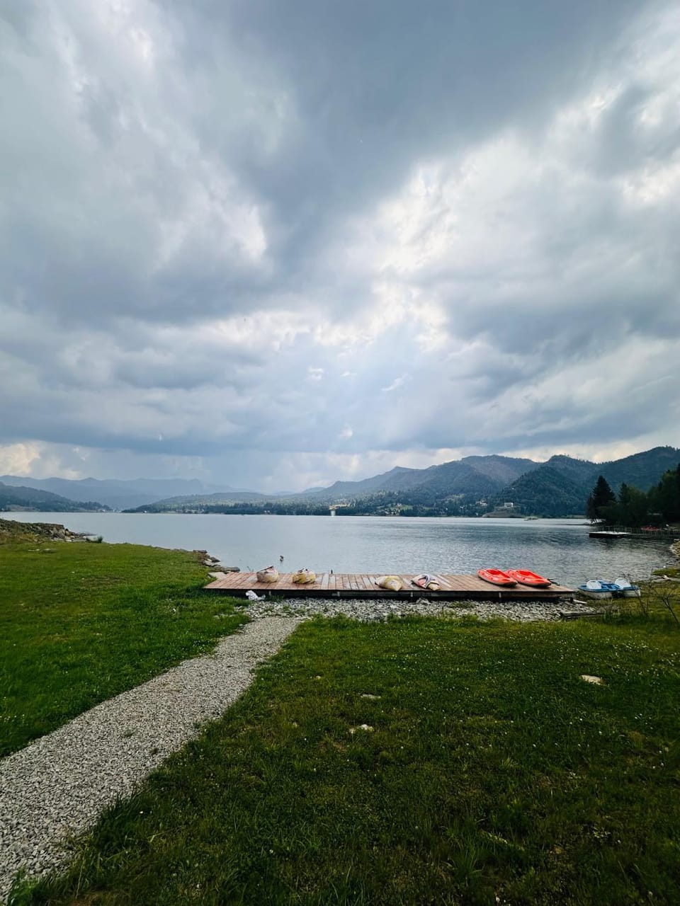 Lake view, Location
