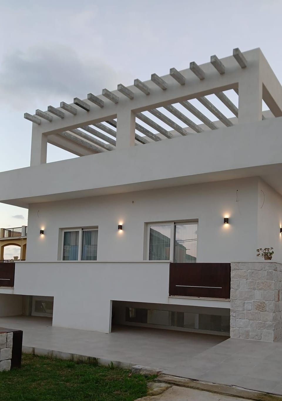 Property building, Day