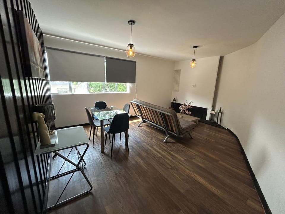 Photo of the whole room