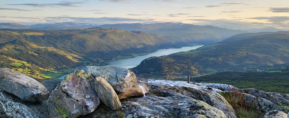 Nearby landmark, Neighbourhood, Natural landscape, Hiking