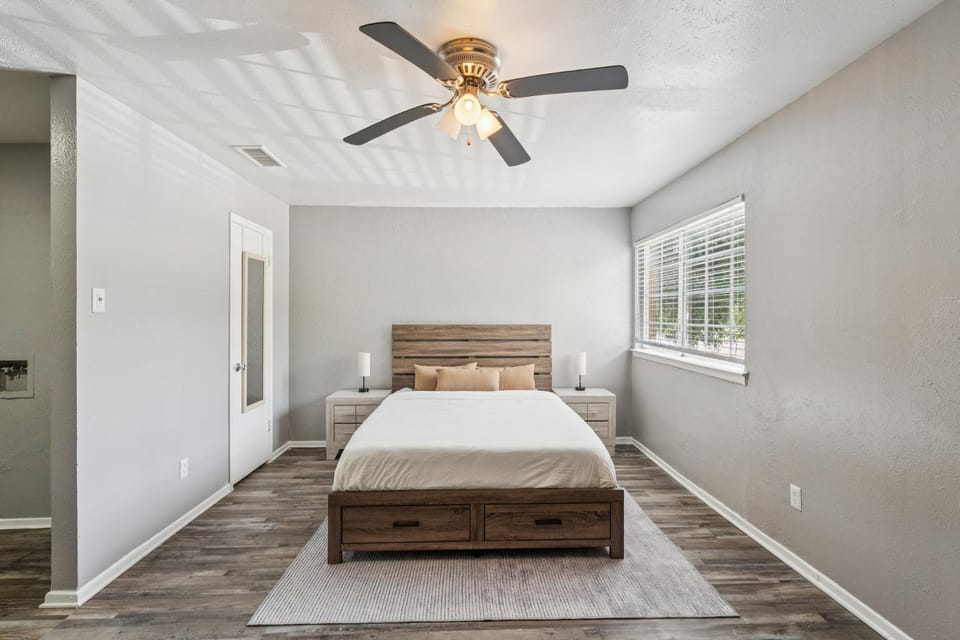 Two-Story Furnished 1 Bd Apartment I Pool Apartment in Richardson