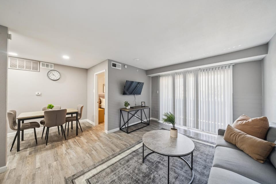 Family-Friendly Furnished Rental Apartment in Richardson