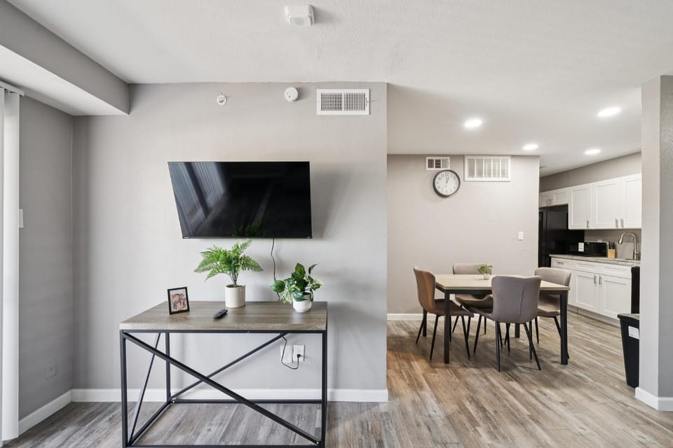 Budget-Friendly Extended Stay Apartment in Richardson