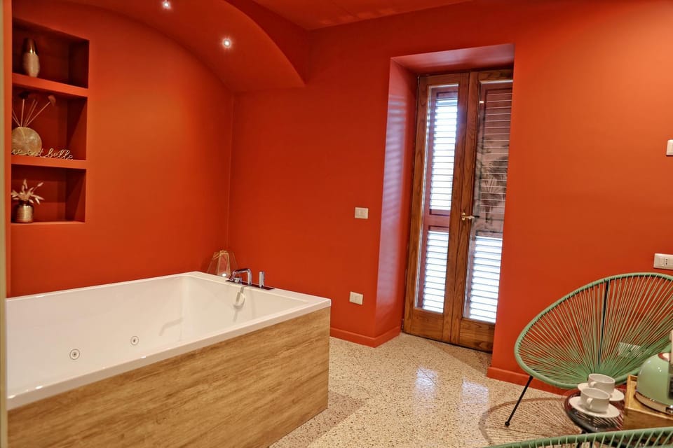 Bathroom, Bath
