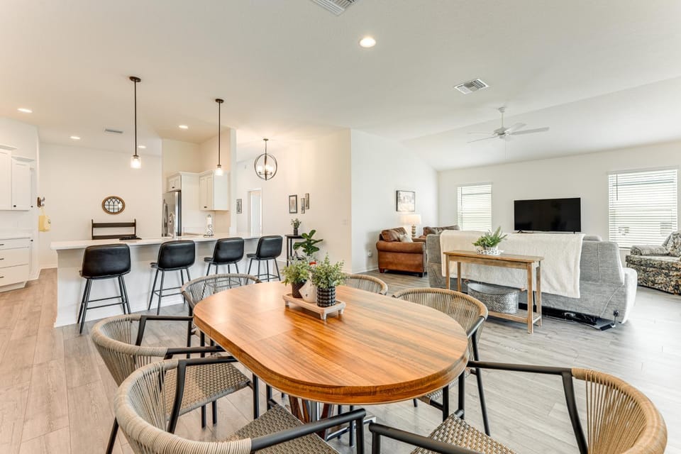 New Designer Home in The Villages: Shady Brook House in Wildwood