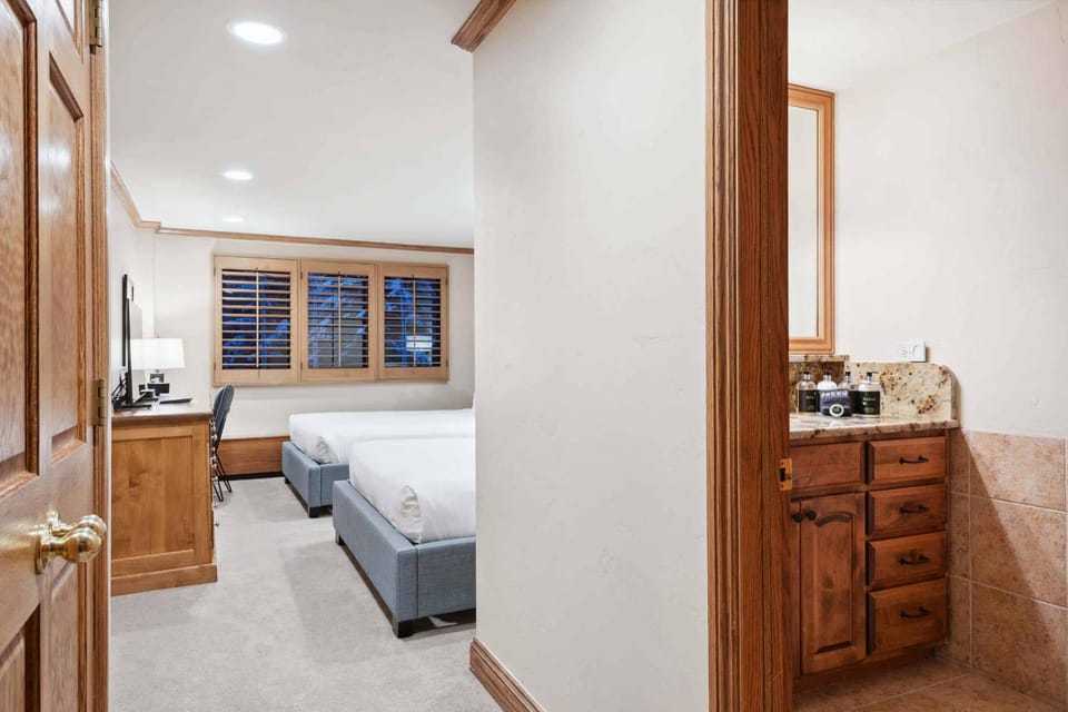 Lodge Tower 283 Hotel in Vail