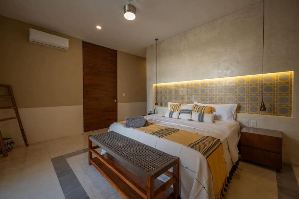 Luxury Heaven in Merida Poolside Bliss in La Ermita House in Merida