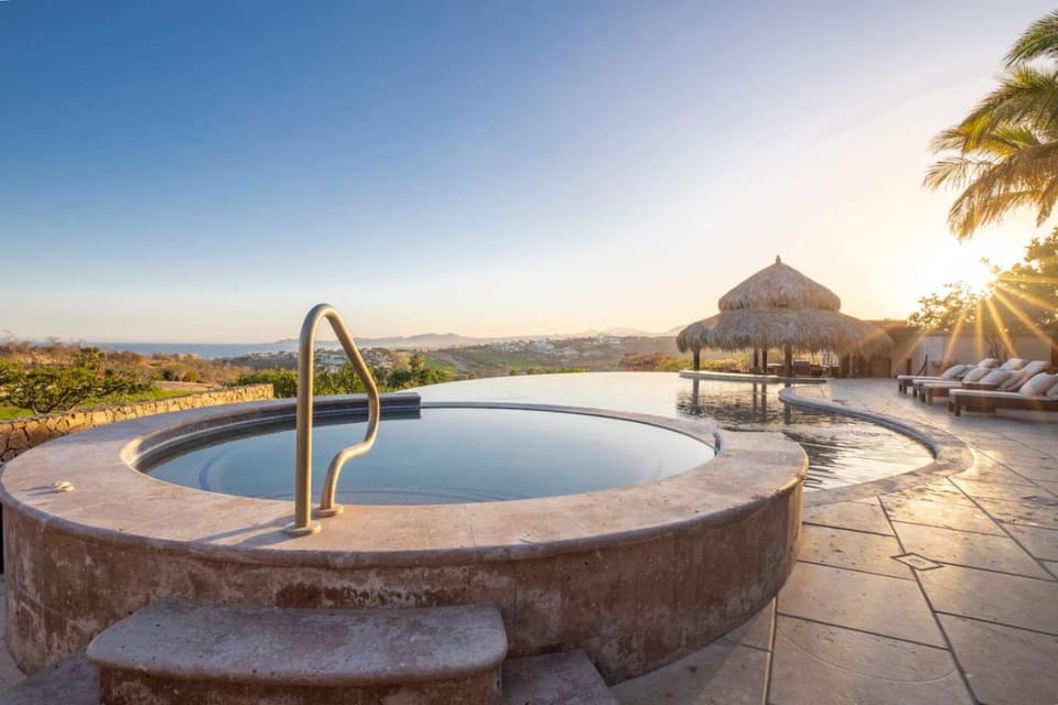 3BD Golf Front Hot Tub Beach Club in PLC Apartment in Baja California Sur