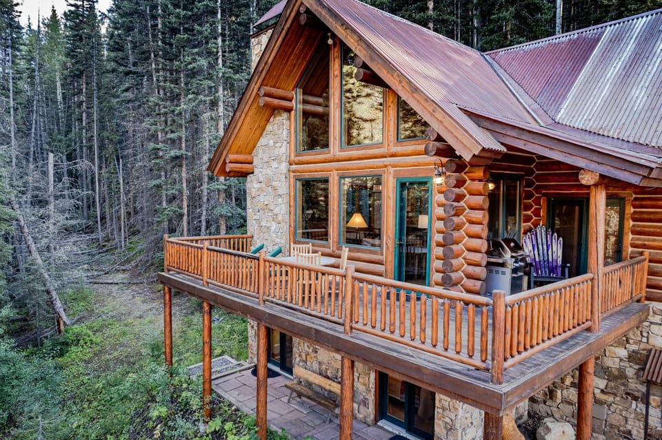 Stunning Views! Ski-In/Out Mountain Village Cabin Cabin in Mountain Village