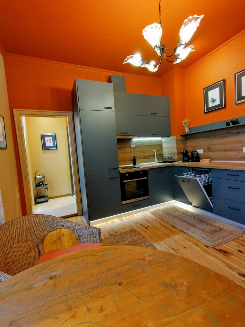 Moon House Red Apartment in Plovdiv