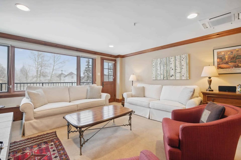 Lodge Tower 294 Two Bedroom Residence Apartment in Vail