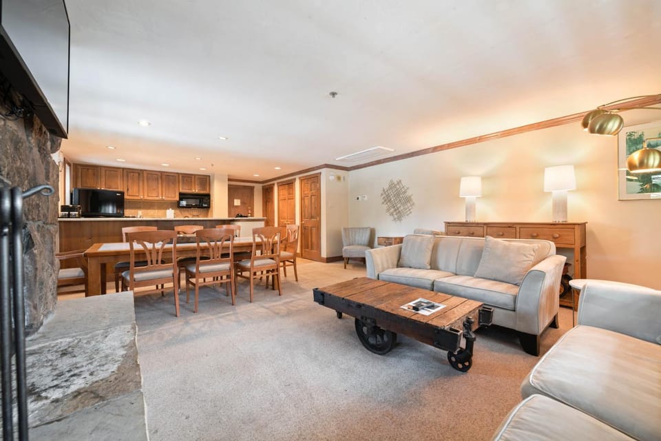 Lodge Tower 299 Three Bedroom Residence Apartment in Vail