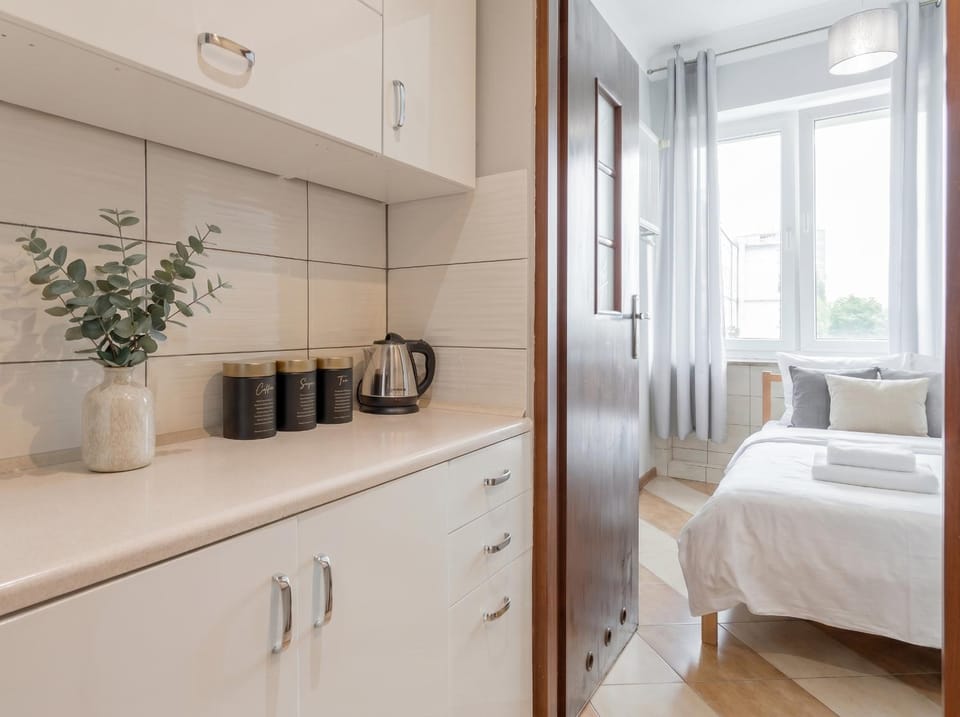 Bed, Coffee/tea facilities, Kitchen or kitchenette, Photo of the whole room, Bedroom