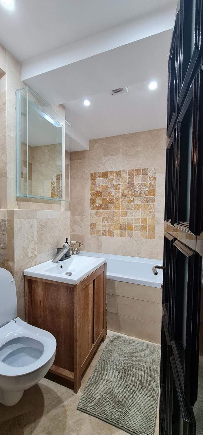 Toilet, Bathroom, Bath, hair dryier, towels