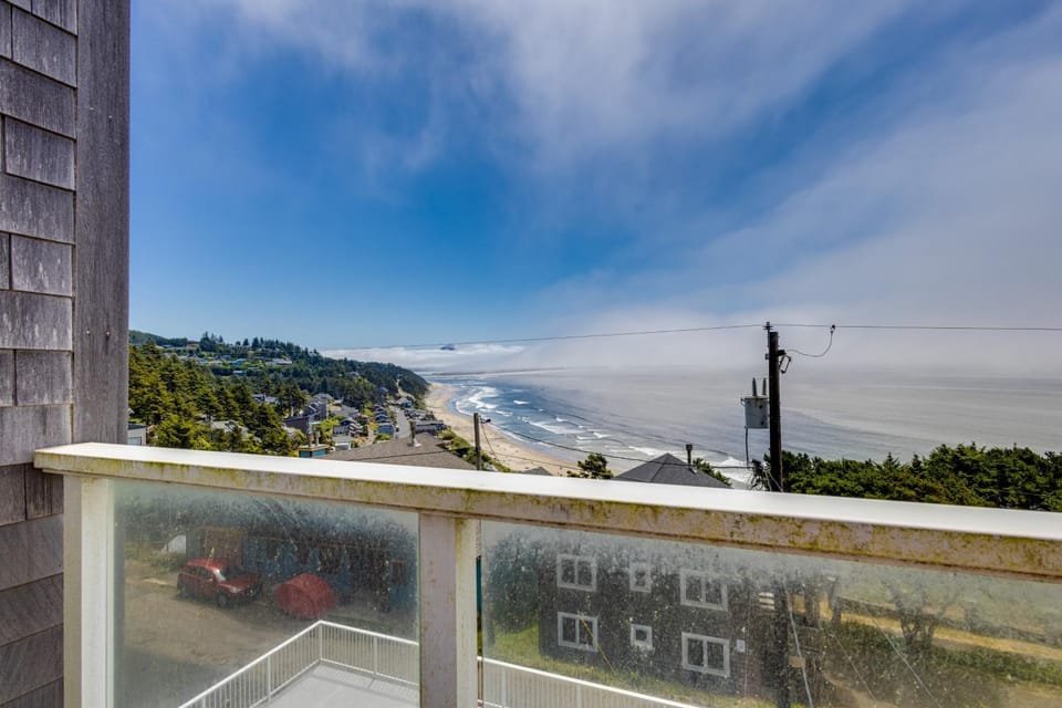 Seascape in Oceanside House in Oregon