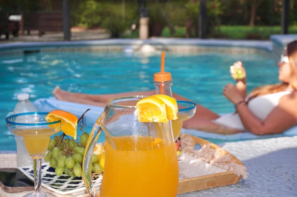 People, Guests, Swimming pool, Swimming pool