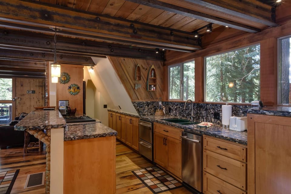 Hoeck Hacienda By Hauserman Rentals House in Tahoe City