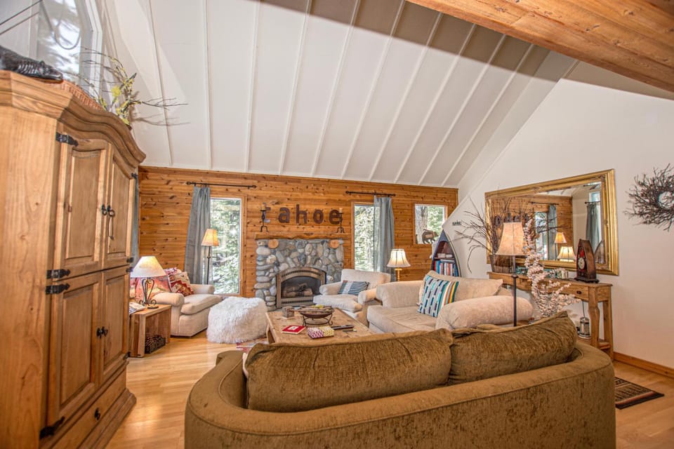 Carnelian Bay Hideaway By Hauserman Rentals House in Dollar Point