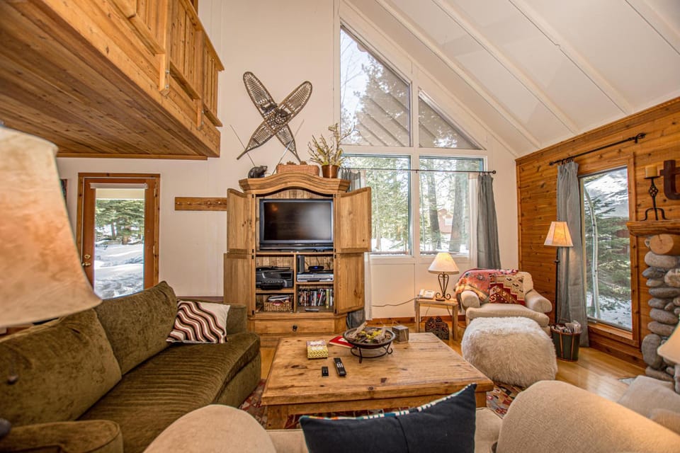 Carnelian Bay Hideaway By Hauserman Rentals House in Dollar Point