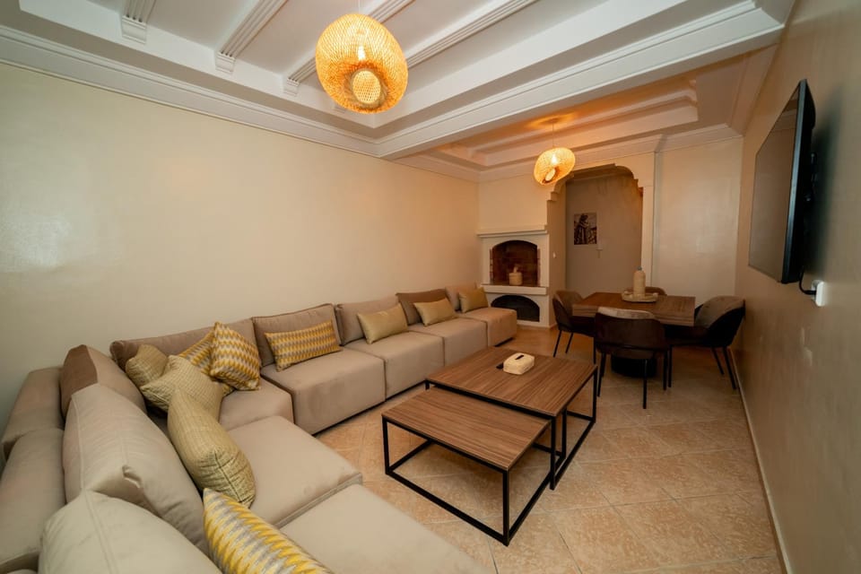 Communal lounge/ TV room, TV and multimedia, Living room, Seating area