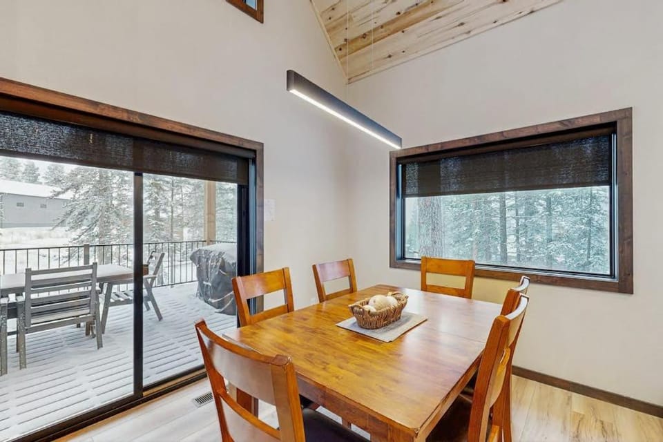 Summer Skjol & Ski Haus House in North Lawrence