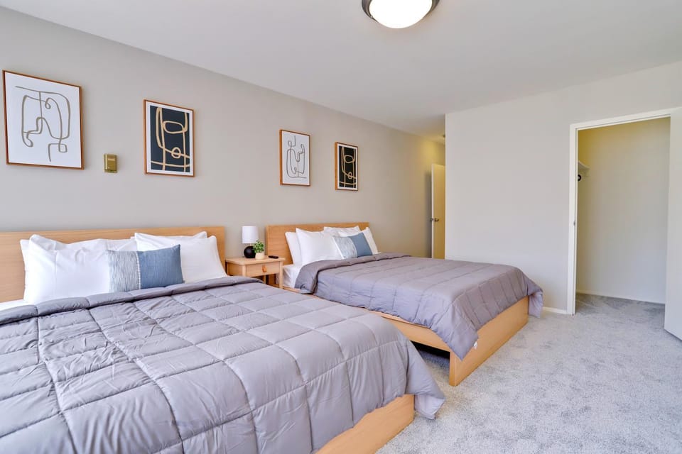 Bed, Bedroom, wardrobe