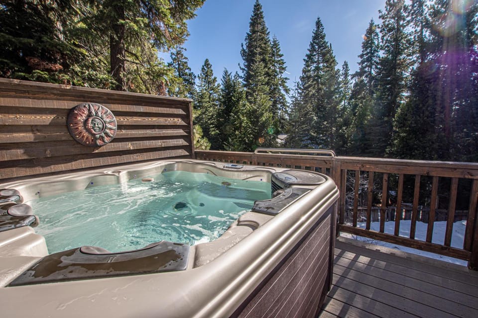 Hot Tub, View (from property/room), Pool view