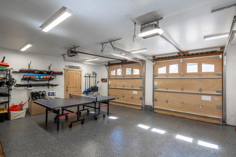 Game Room, Table tennis, Parking