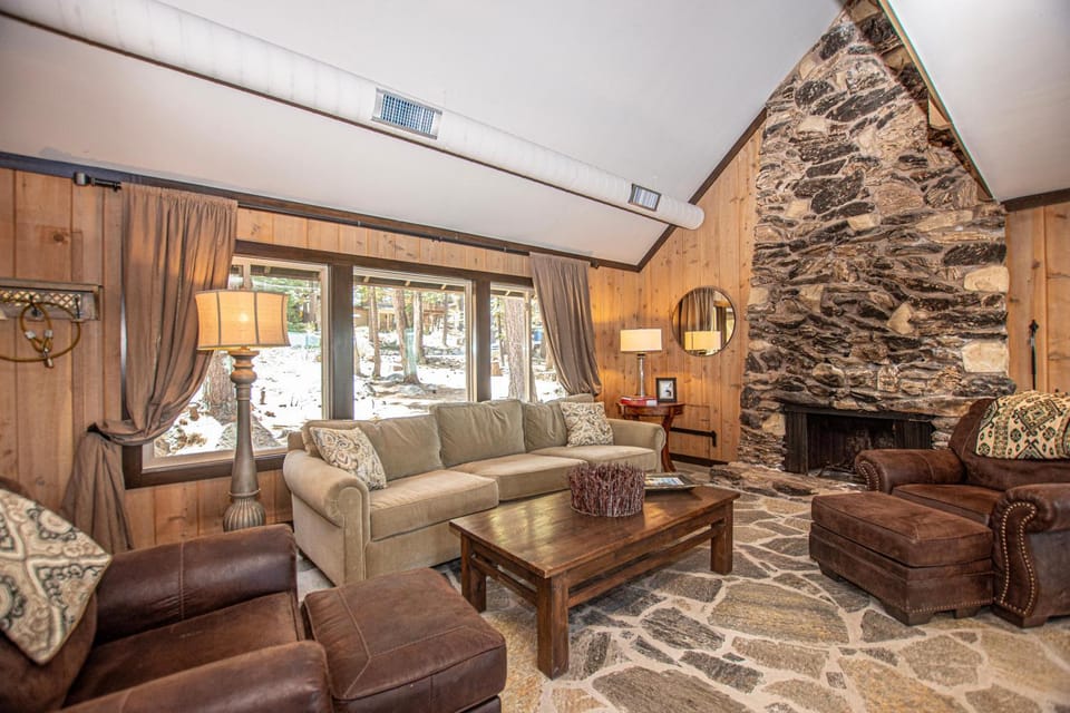McKinney Cove By Hauserman Rentals House in Homewood
