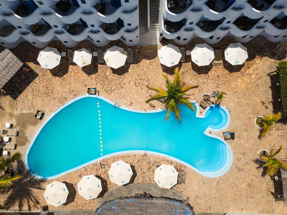 Property building, Swimming pool
