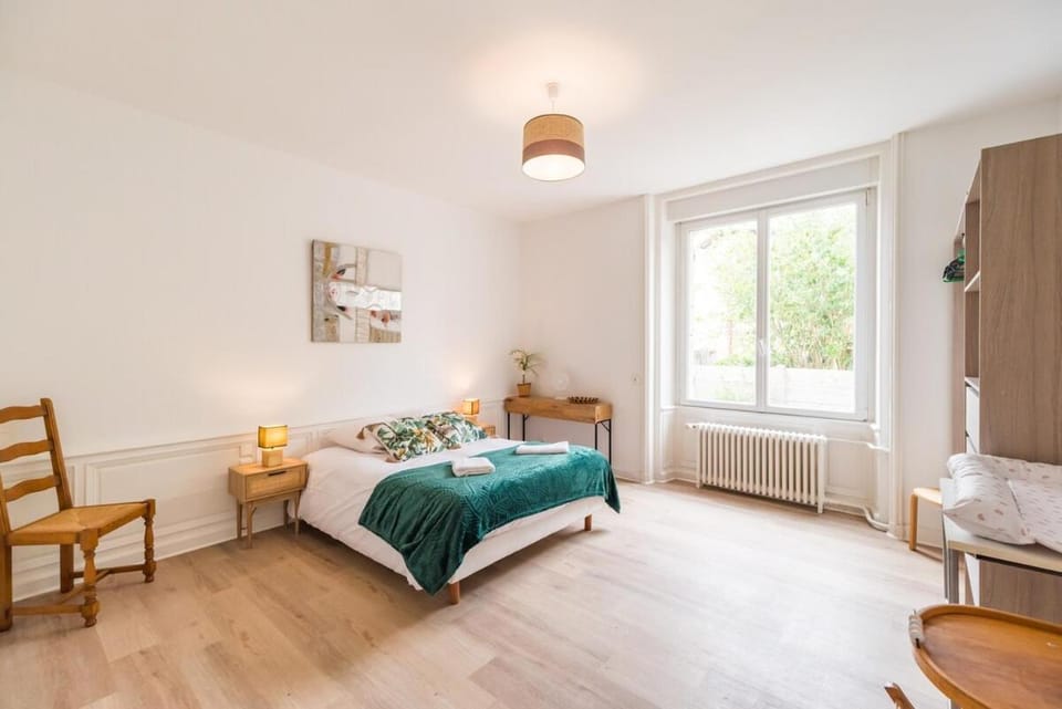 Appartement avec veranda et 3 chambres Guingamp Apartment in Brittany