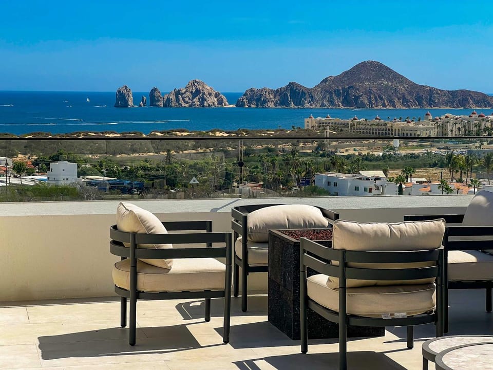Day, Natural landscape, View (from property/room), Balcony/Terrace, Seating area, Mountain view, Sea view