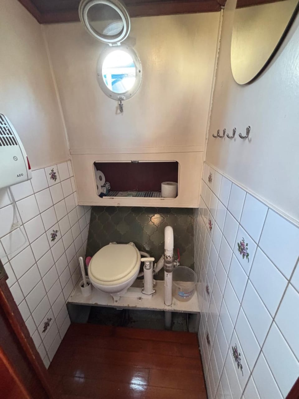 Toilet