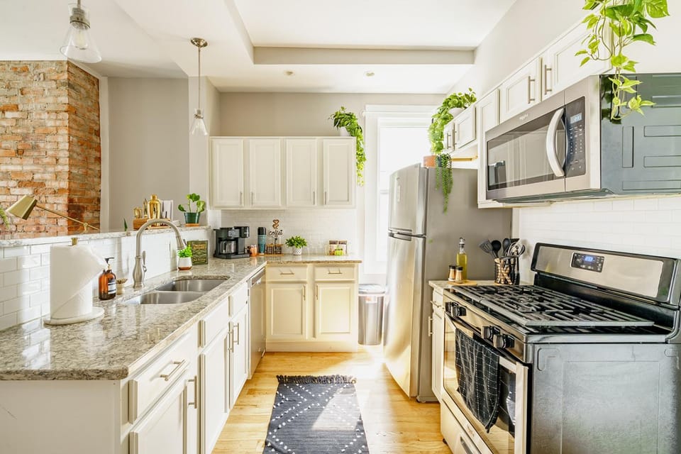 Coffee/tea facilities, Kitchen or kitchenette, dishwasher, minibar, stove