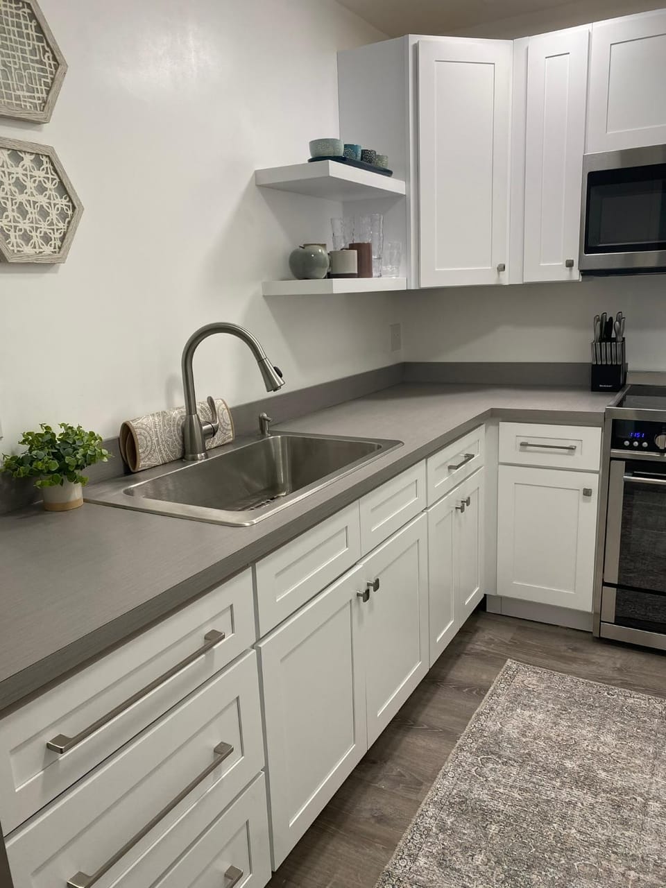 The George 316 an Art Deco Escape Apartment in Klamath Falls