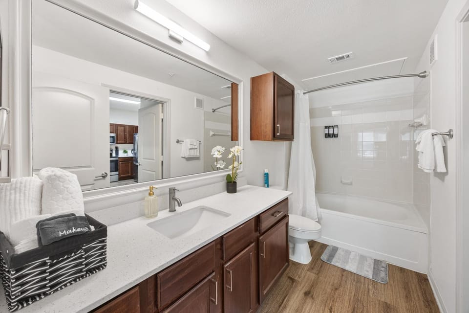 Shower, Bathroom, Bath, towels