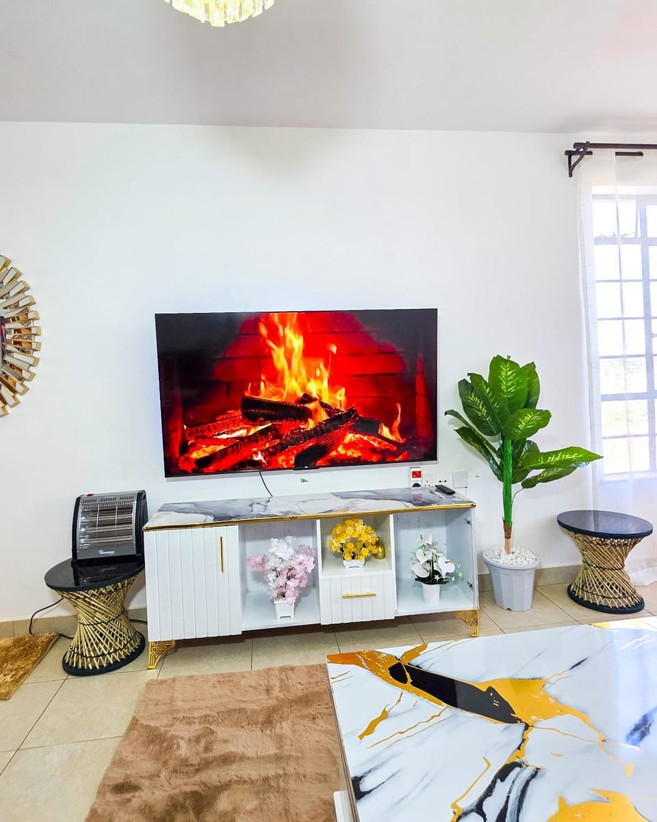 Communal lounge/ TV room, TV and multimedia