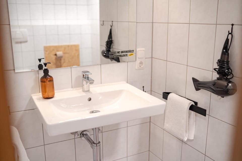 Bathroom, Photo of the whole room