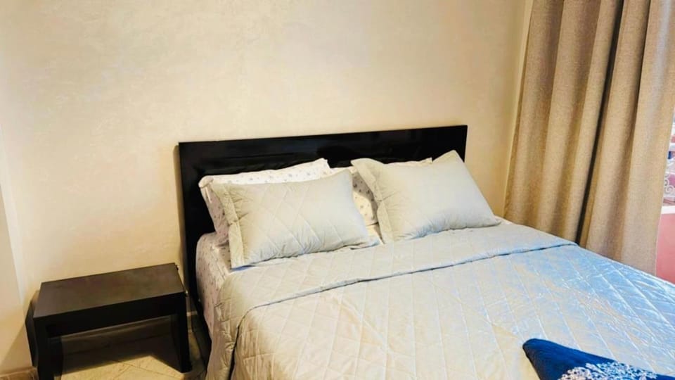 Spacieux appartement juste pour familles réservation juste pour les familles et les couples mariés Apartment in Marrakesh