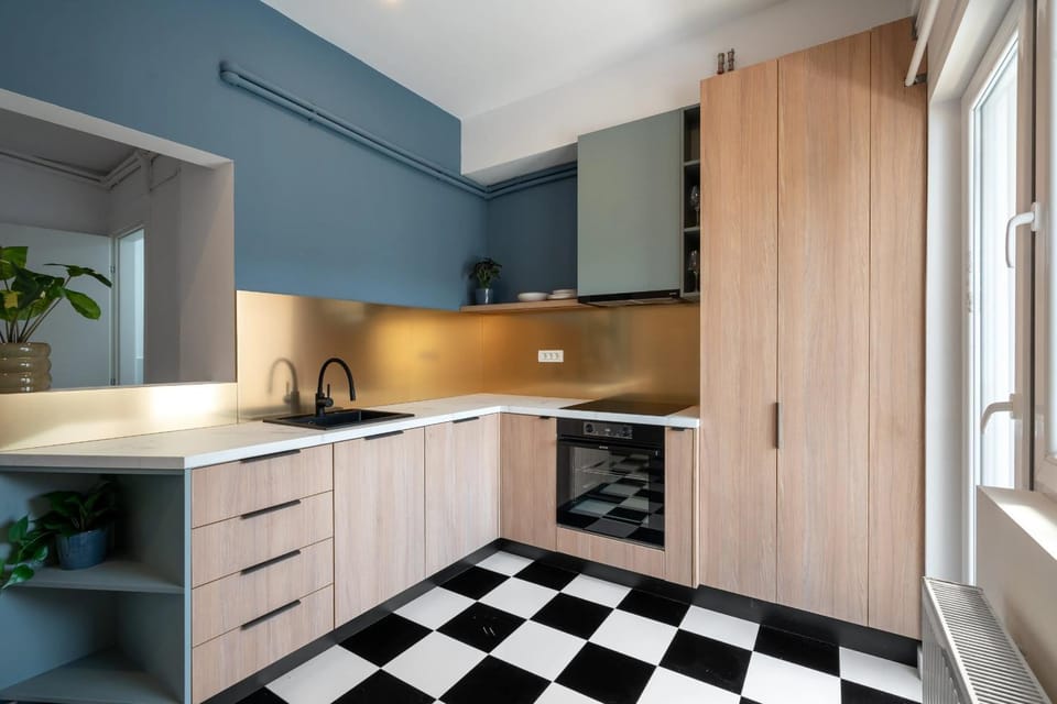 Kitchen or kitchenette, dishwasher, oven, pet friendly, stove