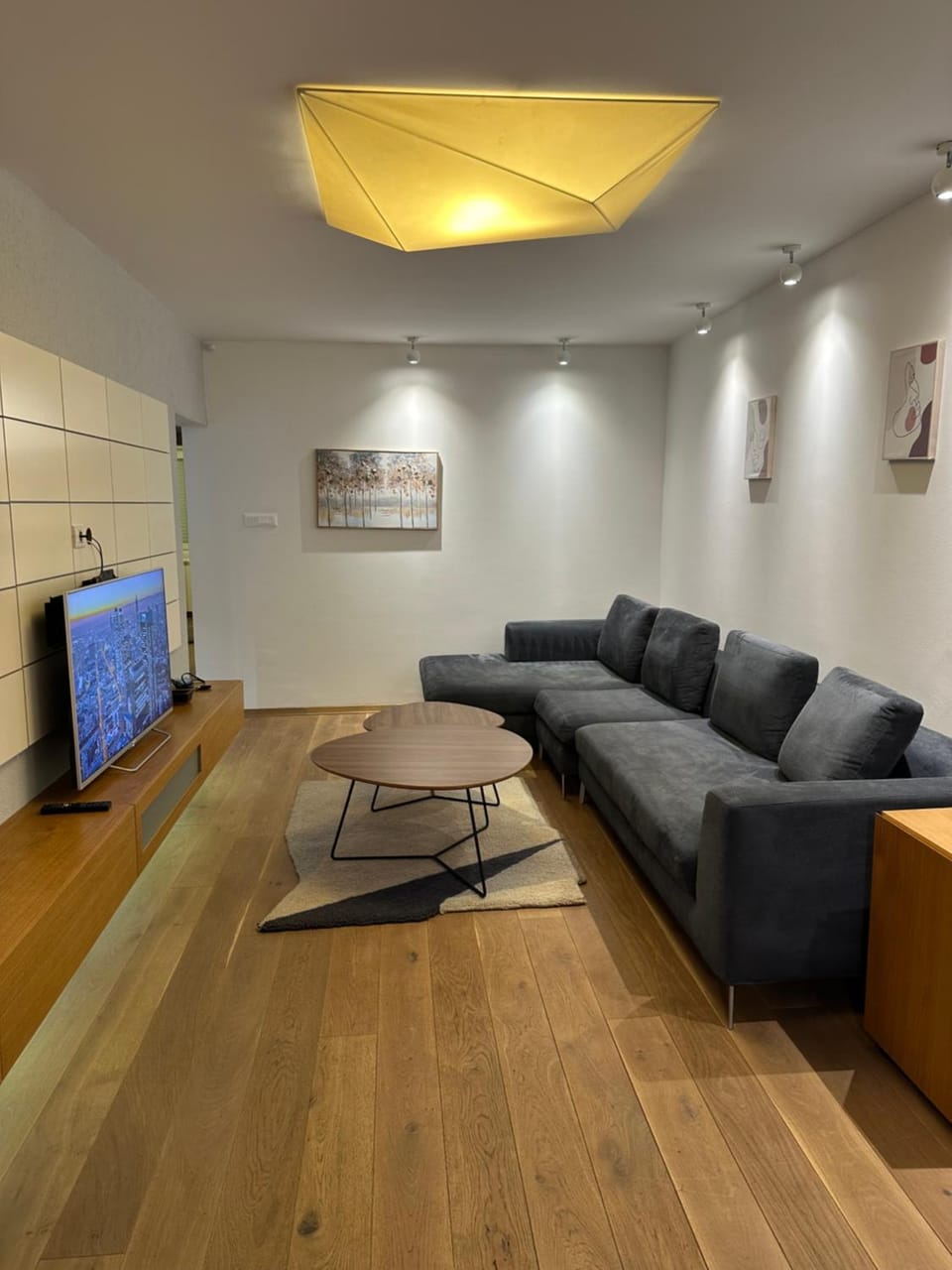 TV and multimedia, Living room, Seating area