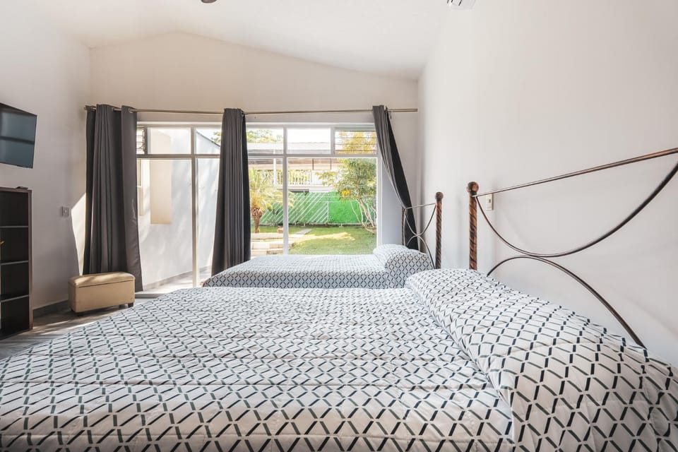 Gran casa con alberca climatizada jacuzzi y asador House in Jiutepec