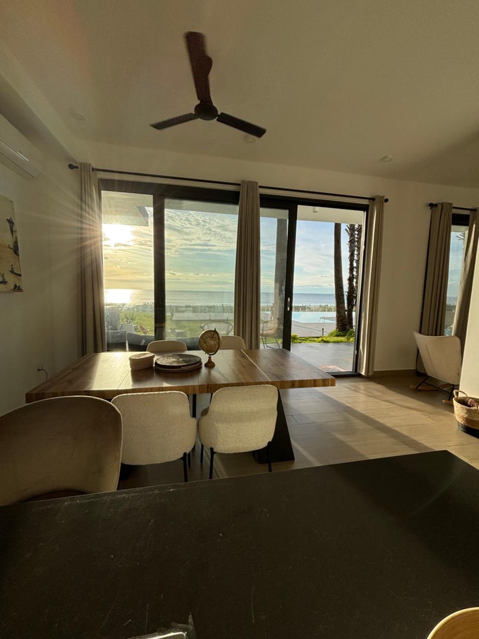 Dining area, Sea view